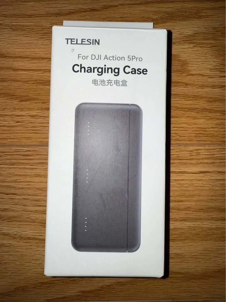 DJI Osmo Action 5 Pro Battery Charger - photo 4