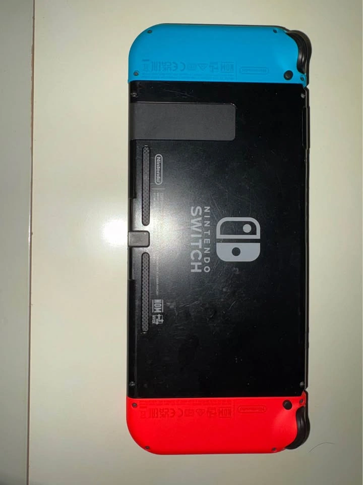 Nintendo Switch V1 with screen protector - photo 3