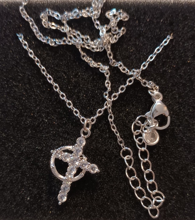 Silvery Cross Zircon Rotating Crown Necklace - photo 5