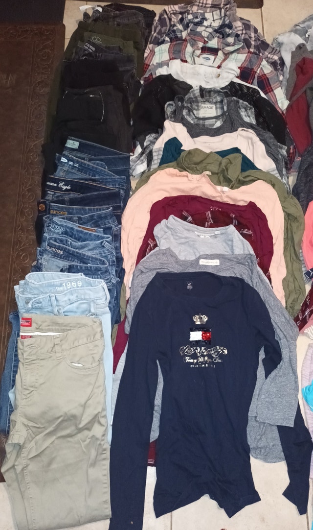 Large Garbage Bag Women's Clothing - Mostly Size Small - photo 2