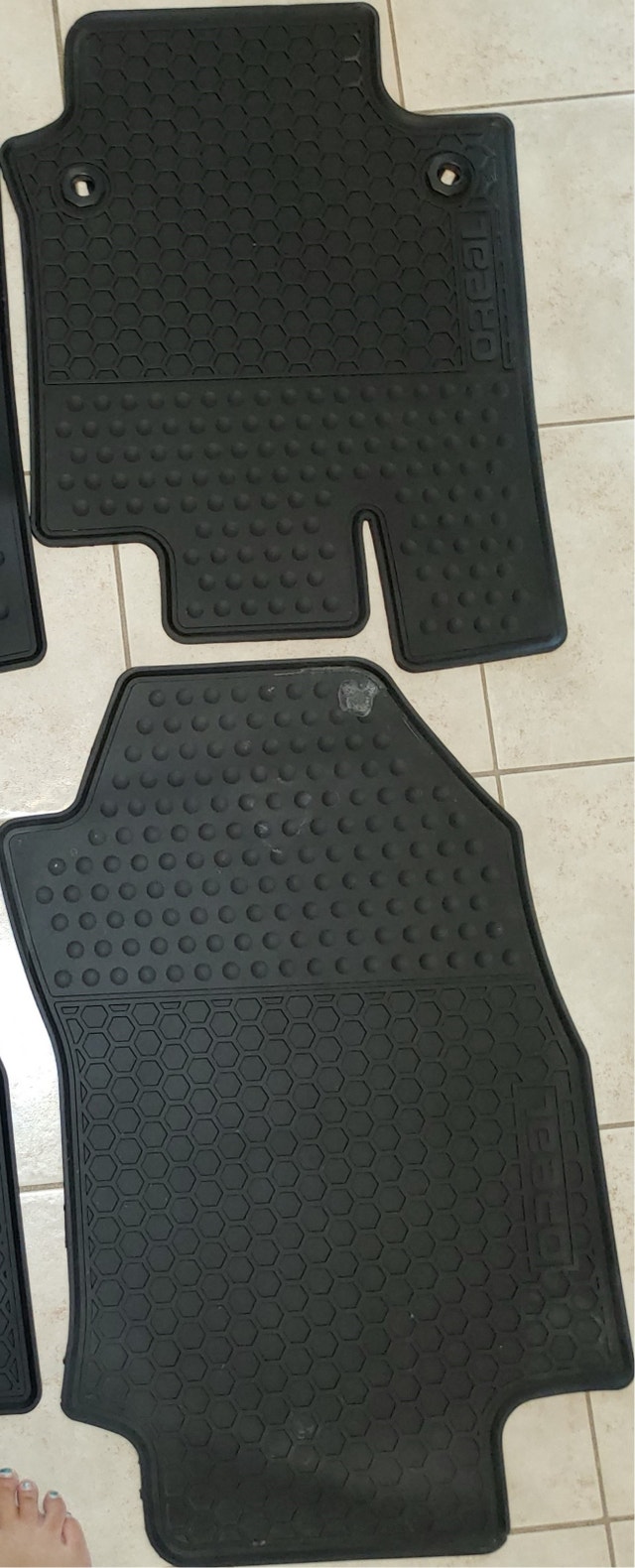 2019-20 Toyota Rav 4 Black Floor Mats - photo 2