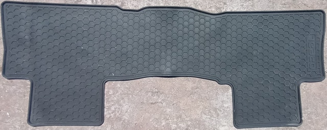 2019-20 Toyota Rav 4 Black Floor Mats - photo 3