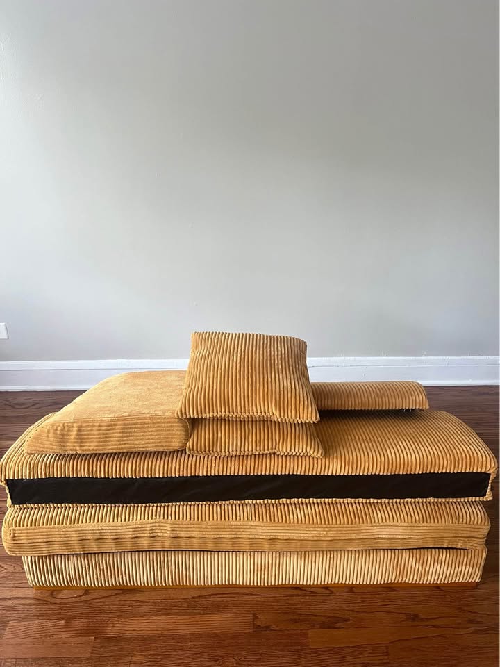 Couch for sale! - photo 2