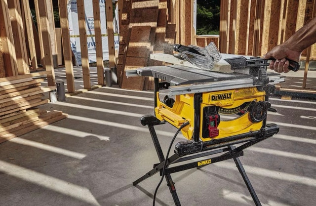 RENT - DEWALT Table Saw – With Stand - photo 3