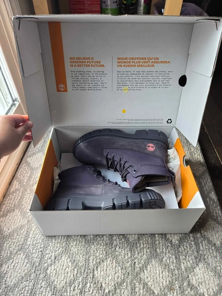 Timberland Womans Grey Boots (NEW!) - photo 4