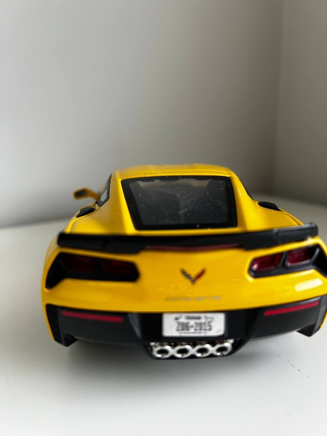 Maisto Chevrolet Corvette Z06 2015 – Scale 1/24 - photo 3
