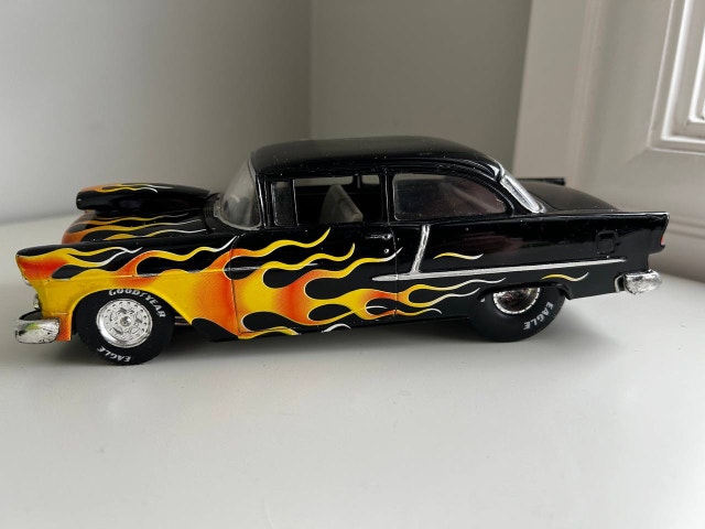 Diecast 1997 RACING CHAMPIONS 55 Chevy Bel Air - photo 3
