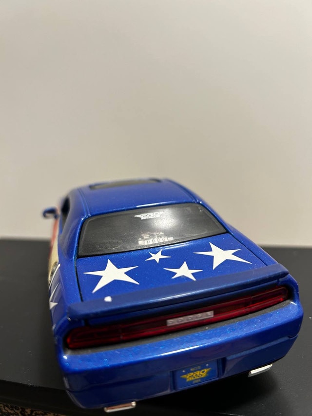 2008 Dodge Challenger Red/White/Blue 1/24 Diecast - photo 3