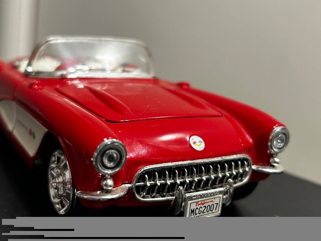 CHEVROLET CORVETTE ,RED 1/24 DIECAST CAR - photo 3