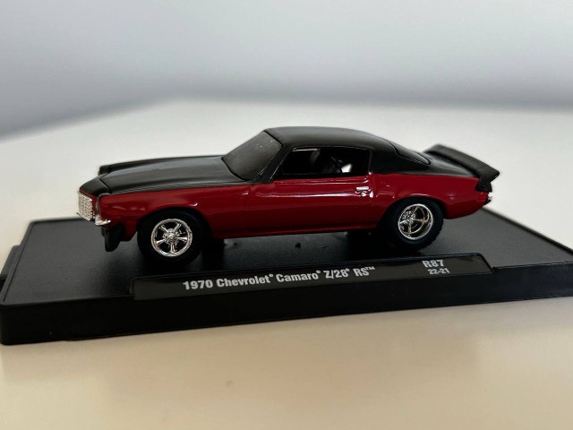 Chevrolet Camaro Z/28 ES 1970 Red/ Black 1:64