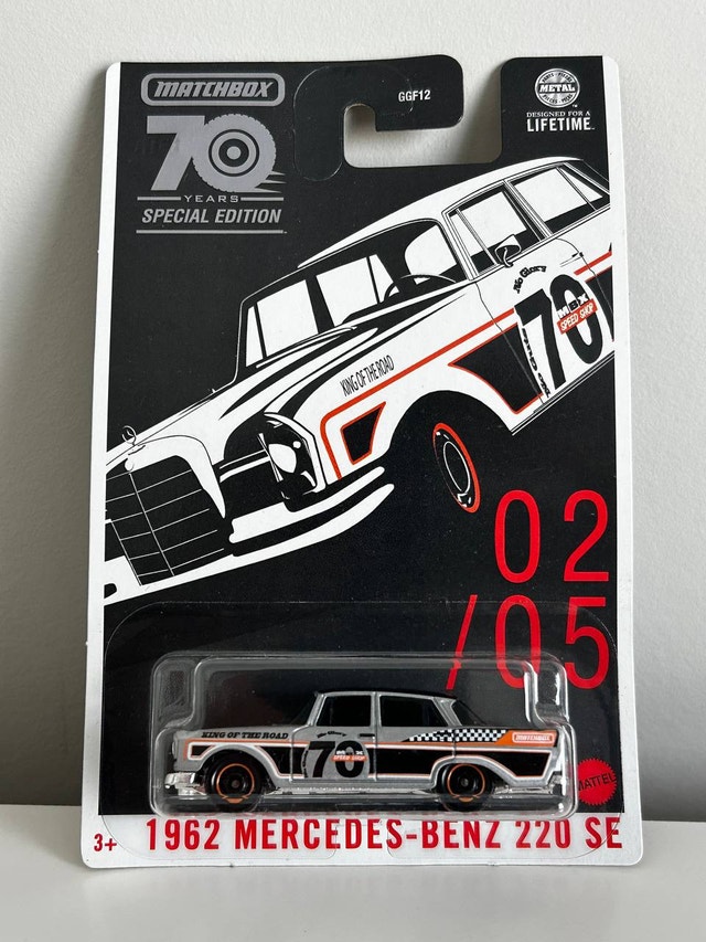 Matchbox 1962 Mercedes-Benz 220 SE 70 Years Special