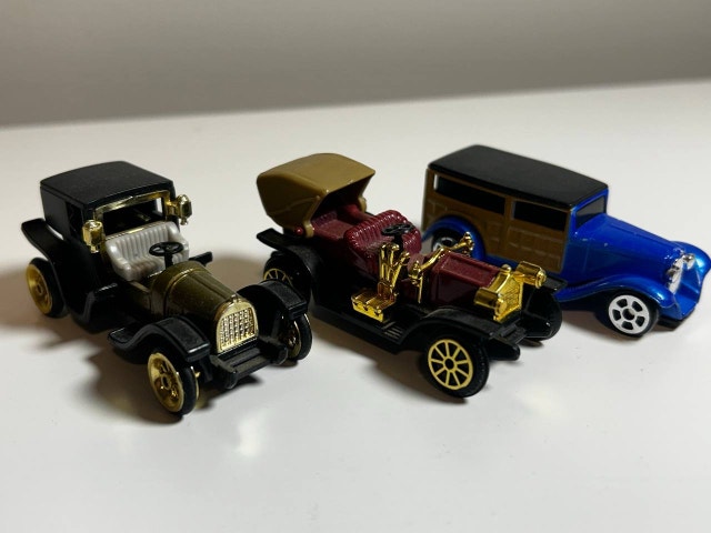 Vintage Diecast Model Cars 1:64