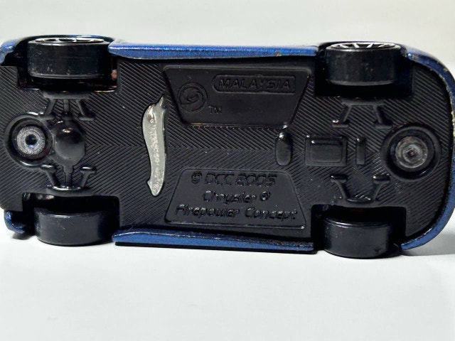 2005 Chrysler Firepower Concept Diecast - photo 3