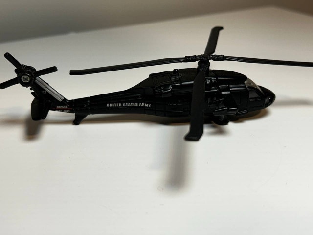 Maisto UH-60A Black Hawk Helicopter - US Army - photo 2