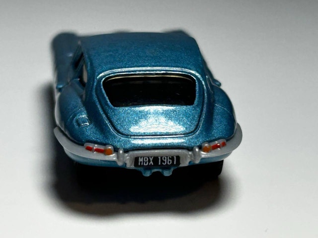 Matchbox Jaguar E-type Coupe 1961 Blue 1/64 2005 Mattel - photo 4