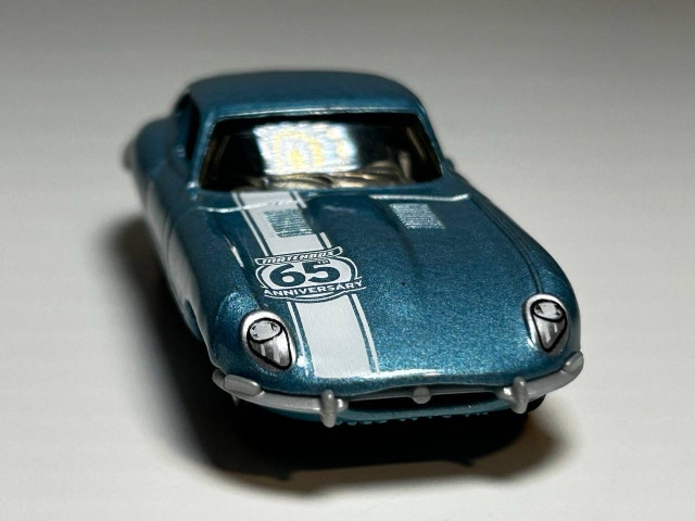 Matchbox Jaguar E-type Coupe 1961 Blue 1/64 2005 Mattel - photo 5