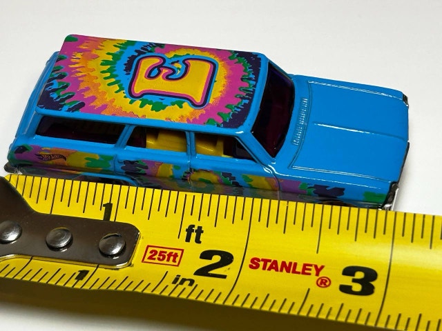 Hot Wheels ‘64 Chevy Nova Wagon, HW Art Car, Gloss Blue, 1:64 - photo 2