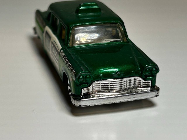 Matchbox Checker Cab 2003 Taxi, green - photo 4