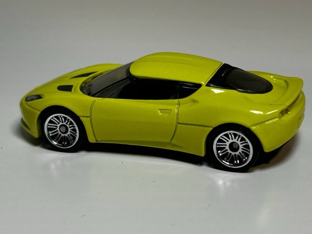 Matchbox 2008 Lotus-1/64 Diecast Car - photo 2