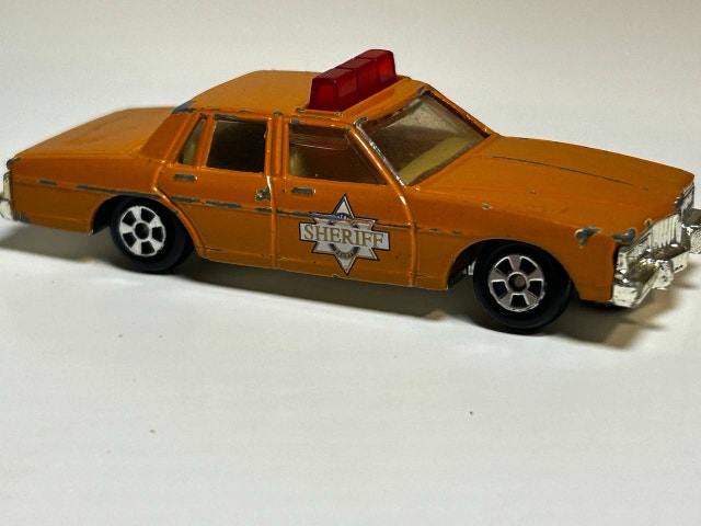 Ertl 1980 Pontiac Bonneville Sheriff Car