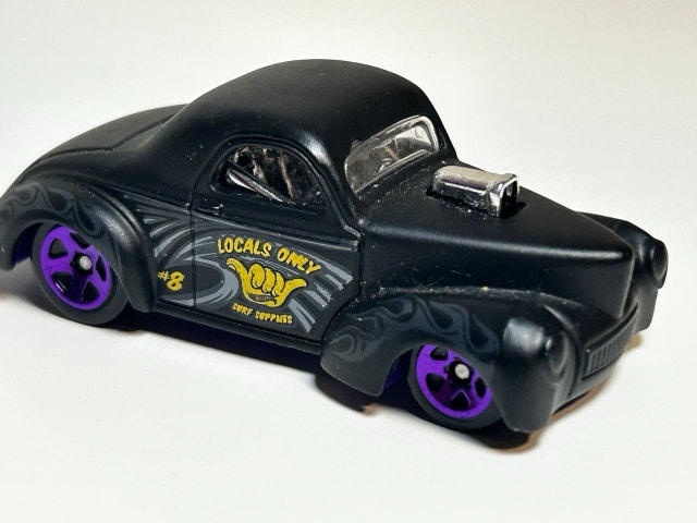 Hot Wheels ‘41 Willys Black Diecast & Toy 2015 Mattel