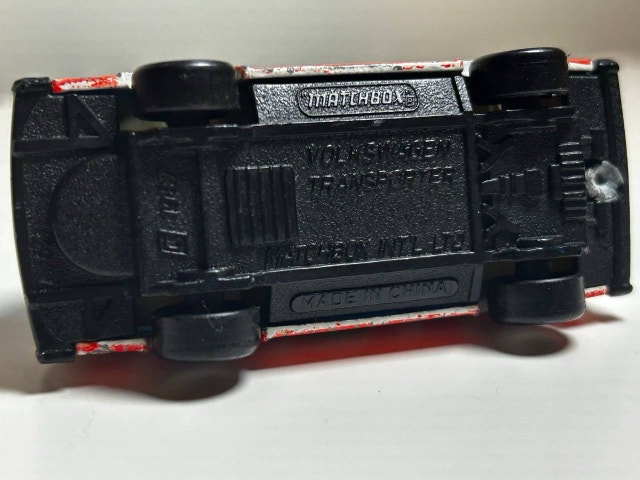 Matchbox Volkswagen Transporter Ambulance Vintage 1987 - photo 5