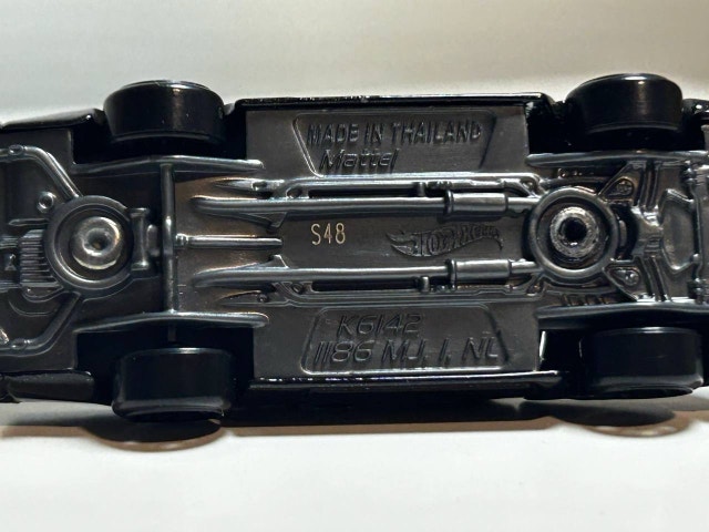 Hot Wheels 1987 Buick Grand National Collector Car - photo 5