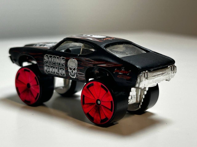 Hot Wheels Oldsmobile 442 Stone Cold Diecast Car - photo 2