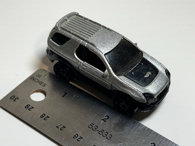 2000 Isuzu VehiCROSS 1/64 Diecast Model - photo 3