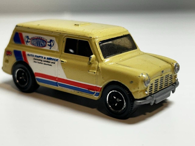 Matchbox Austin Mini Van -1965 Mattel 2006 - photo 2