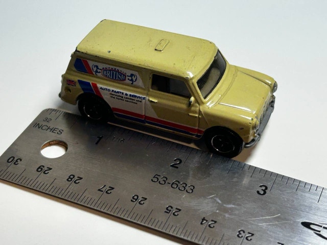 Matchbox Austin Mini Van -1965 Mattel 2006 - photo 3