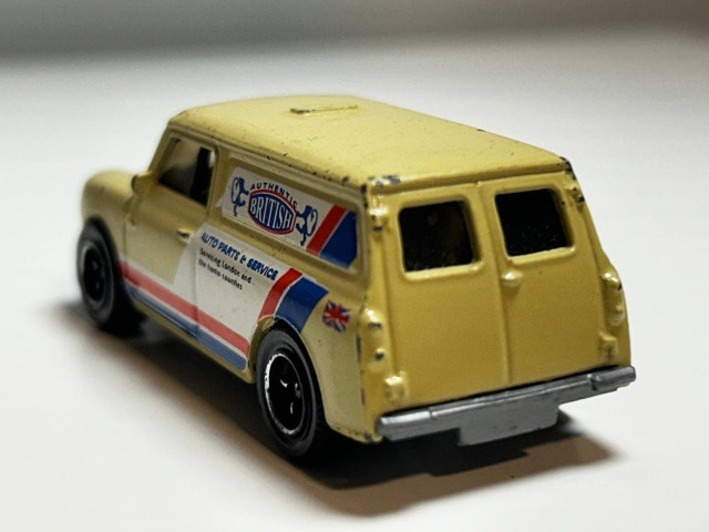 Matchbox Austin Mini Van -1965 Mattel 2006 - photo 4