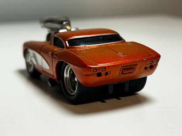 Muscle Machines 1/64 Diecast Chevrolet Corvette - photo 3