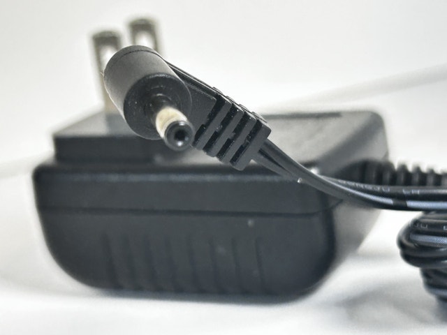 HX075-0501200-AU-001 Switching Adapter 5V 1.2A - photo 3