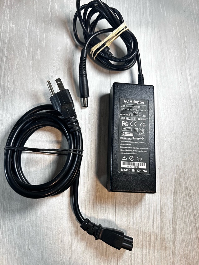 AC Adapter model 195046200 #23