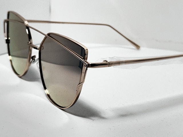 UV400 Aviator Sunglasses - Gold Metal Frame