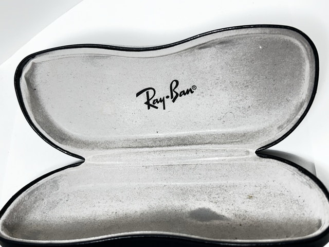 Ray Ban Universal Black Medium Hard Case For Sunglasses - photo 2