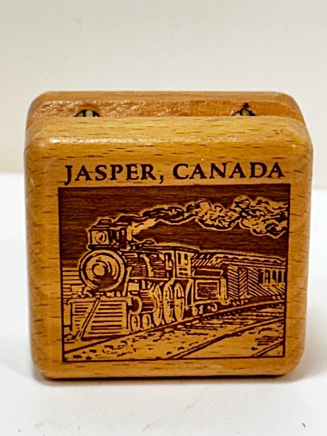 Jasper Canada Small Wooden Box - photo 2