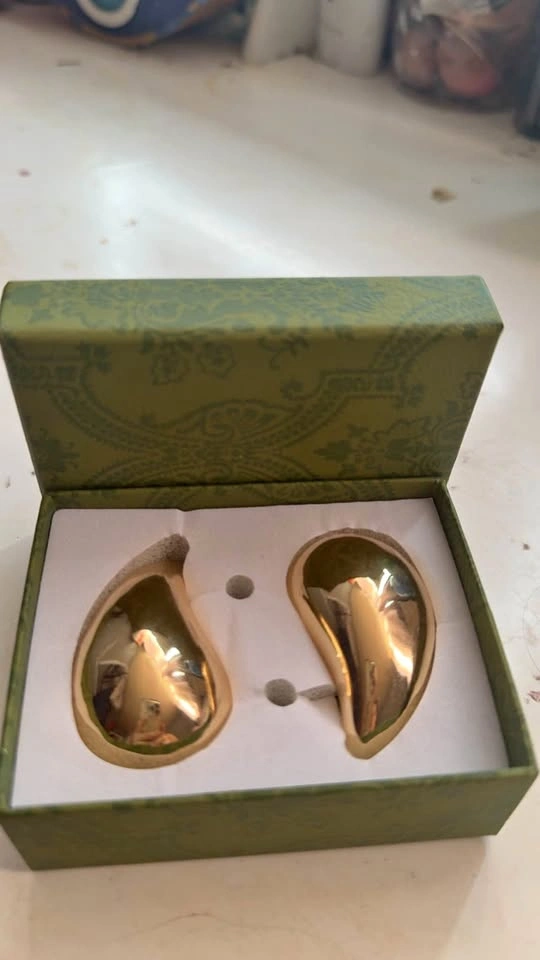 Gold earrings