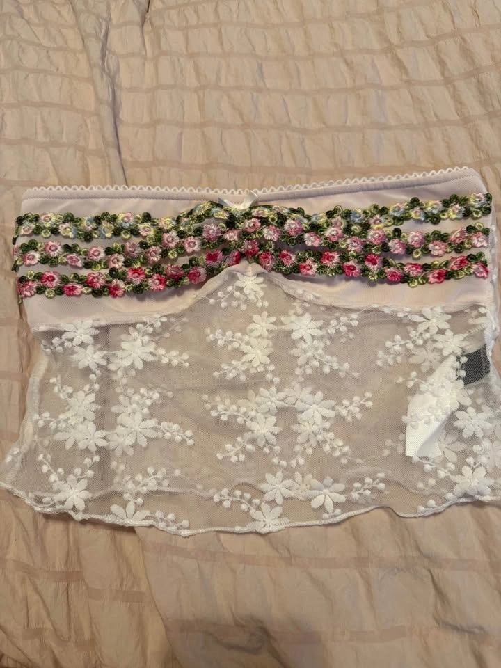 SHEIN lace flower croptop - photo 2