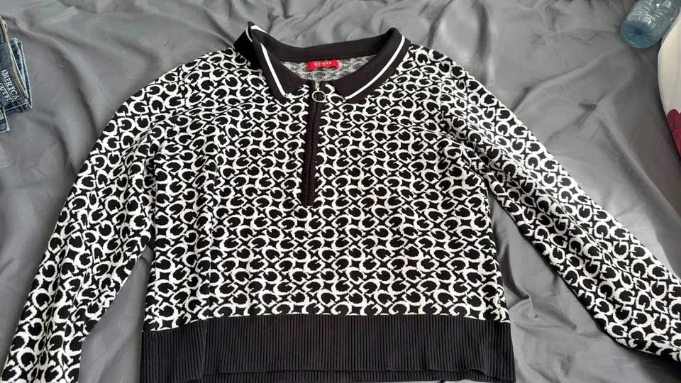 Guess Sweater XL