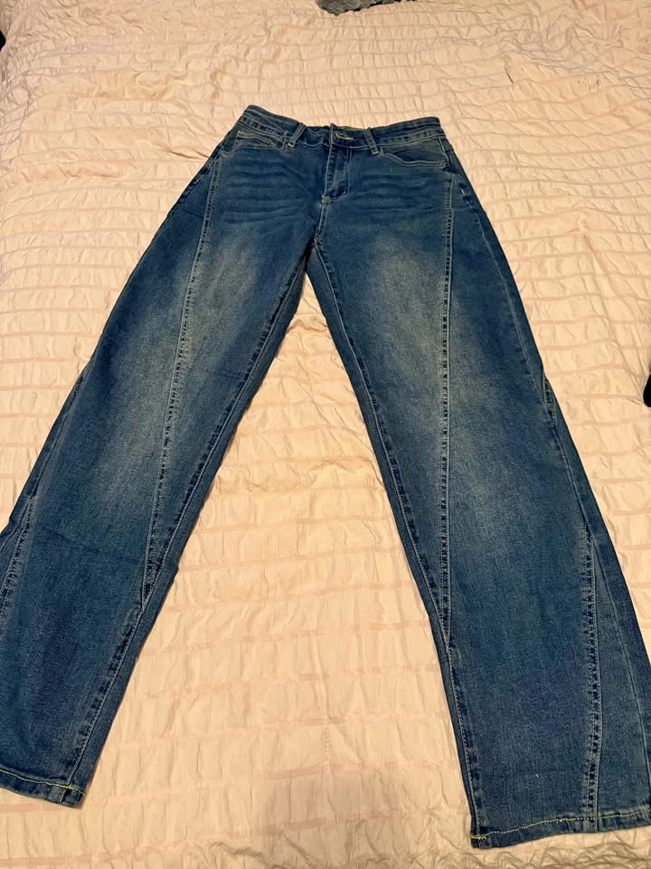 Flared Jeans