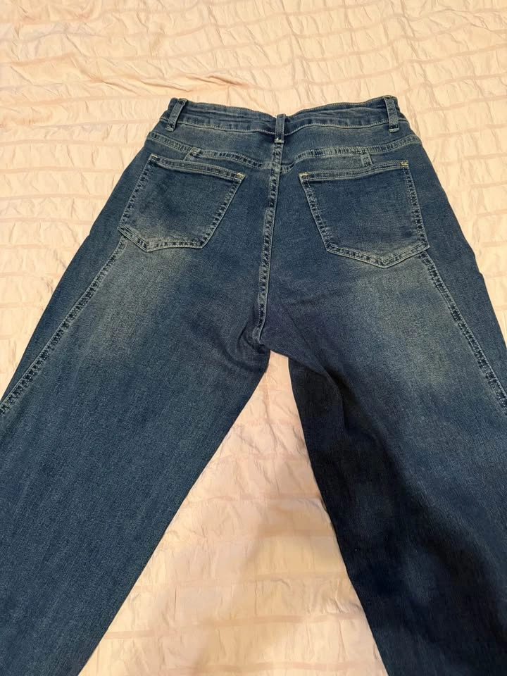 Flared Jeans - photo 3