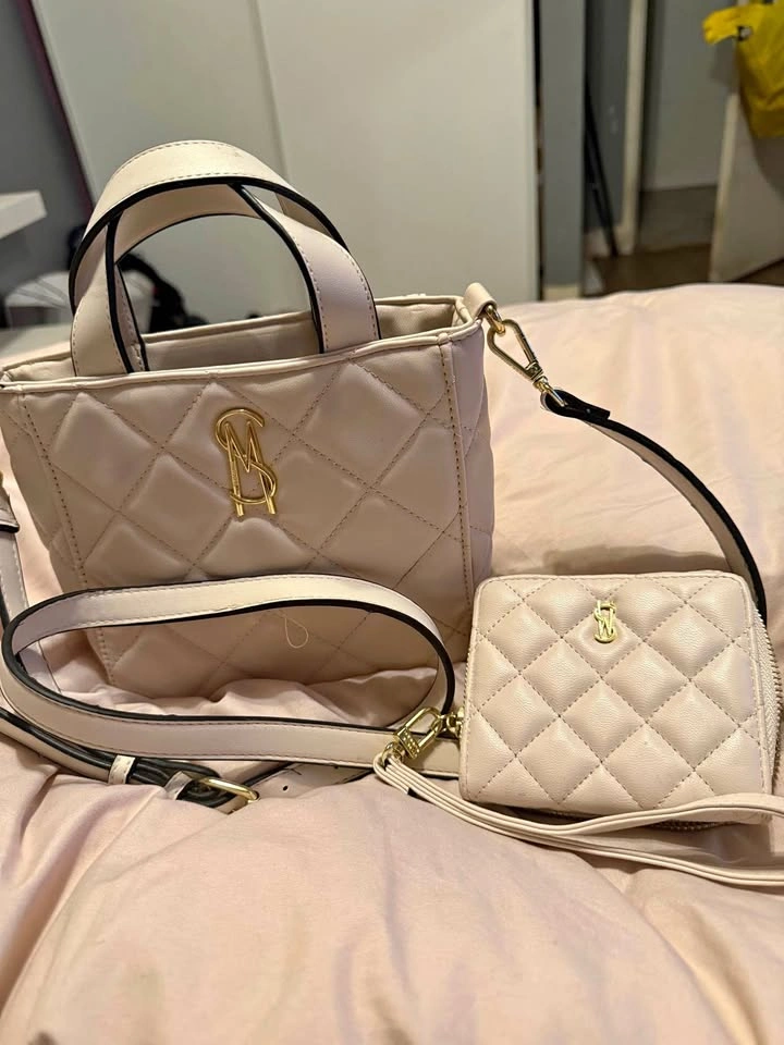 Steve Madden Purse & Wallet