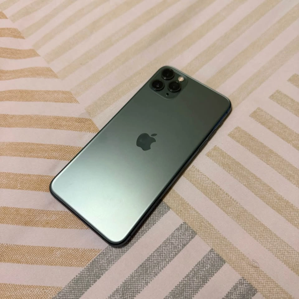Apple iPhone 11 Pro Max 64 GB - photo 3