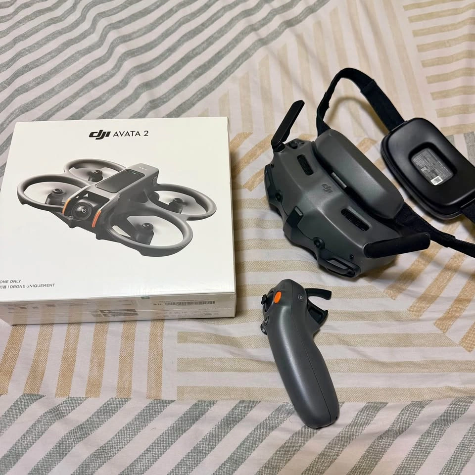 Sealed DJI Avata 2 Drone with Goggles 3 and RC Motion 3