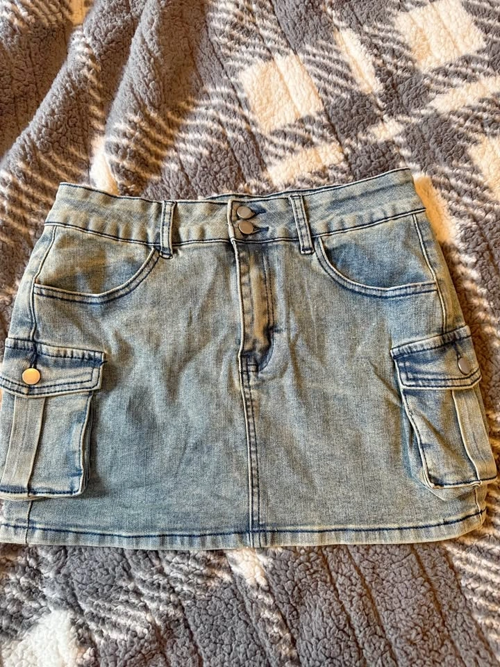 Mini denim skirt