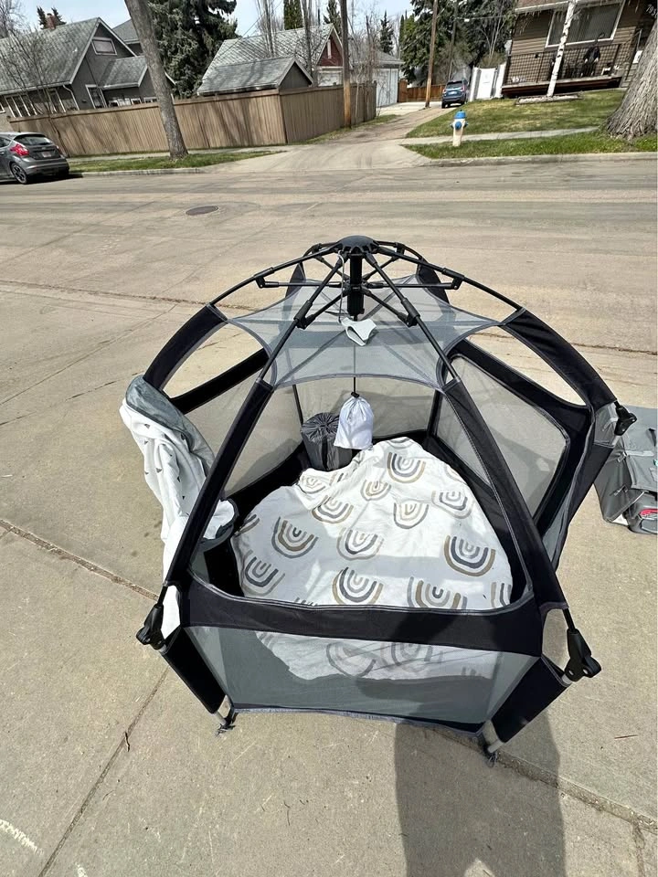 Portable Baby Travel Tent
