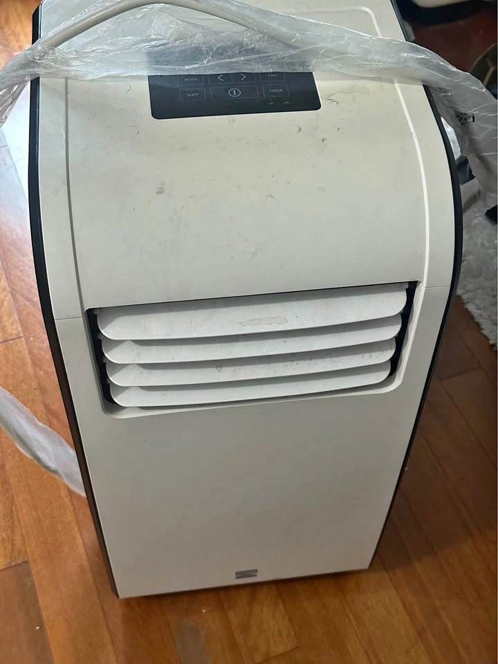 Kenmore Standing Air Conditioner - 8000 BTU