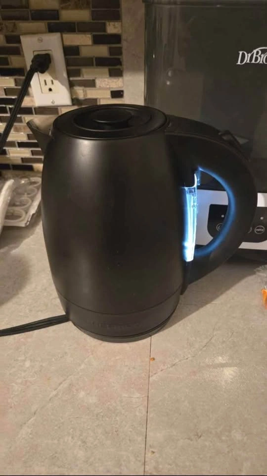 CHEFMAN Fast-Boil 1.8L Stainless-Steel Kettle - photo 2